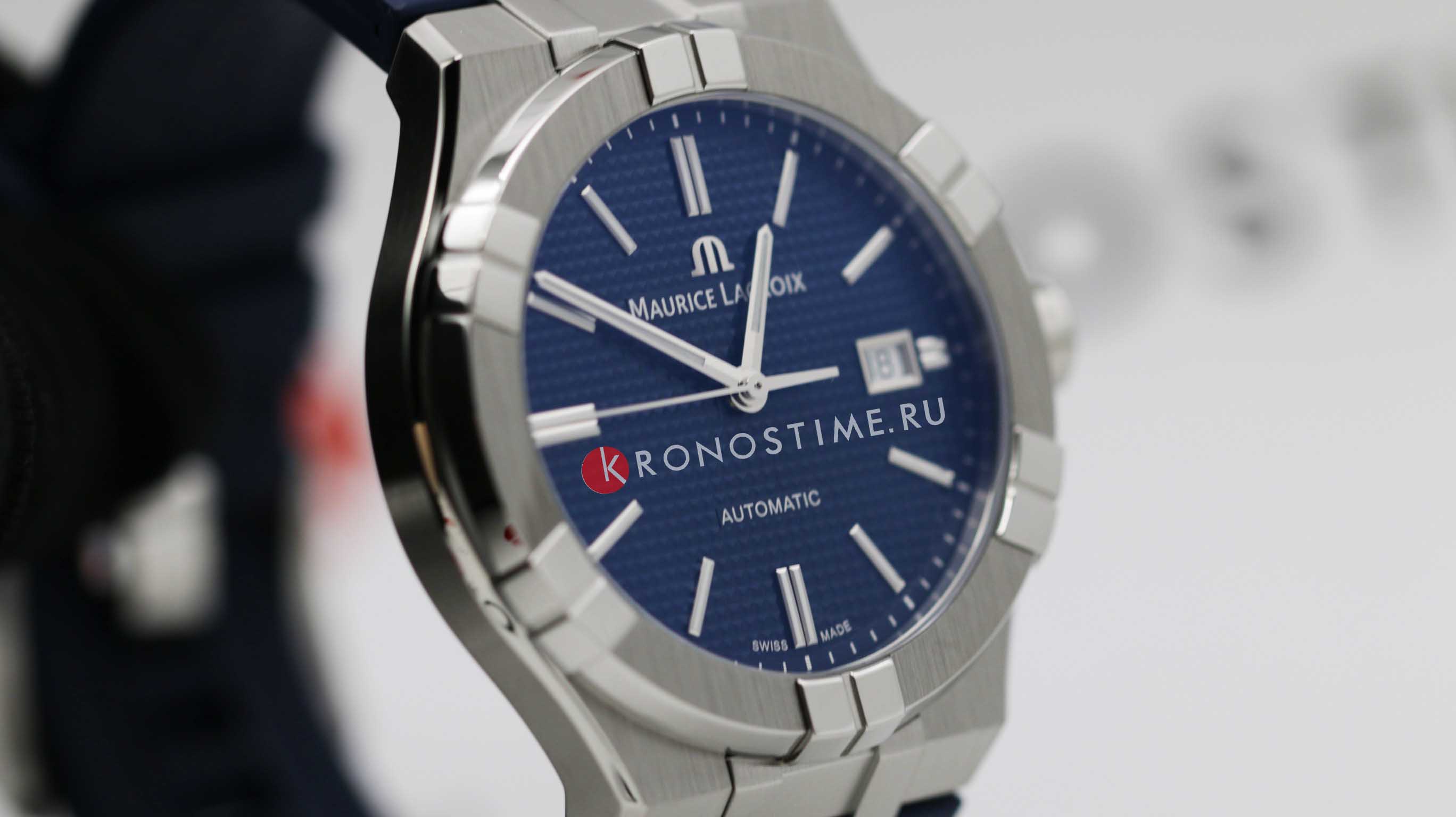 Оригинальные часы Maurice Lacroix Maurice Lacroix Aikon Automatic AI6008-SS000-430-4 механические калибр механизма ml115 общий вид